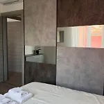 Cecilia 公寓 *