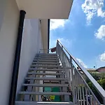 Cecilia 公寓