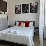 Cecilia 公寓 西尔米奥奈